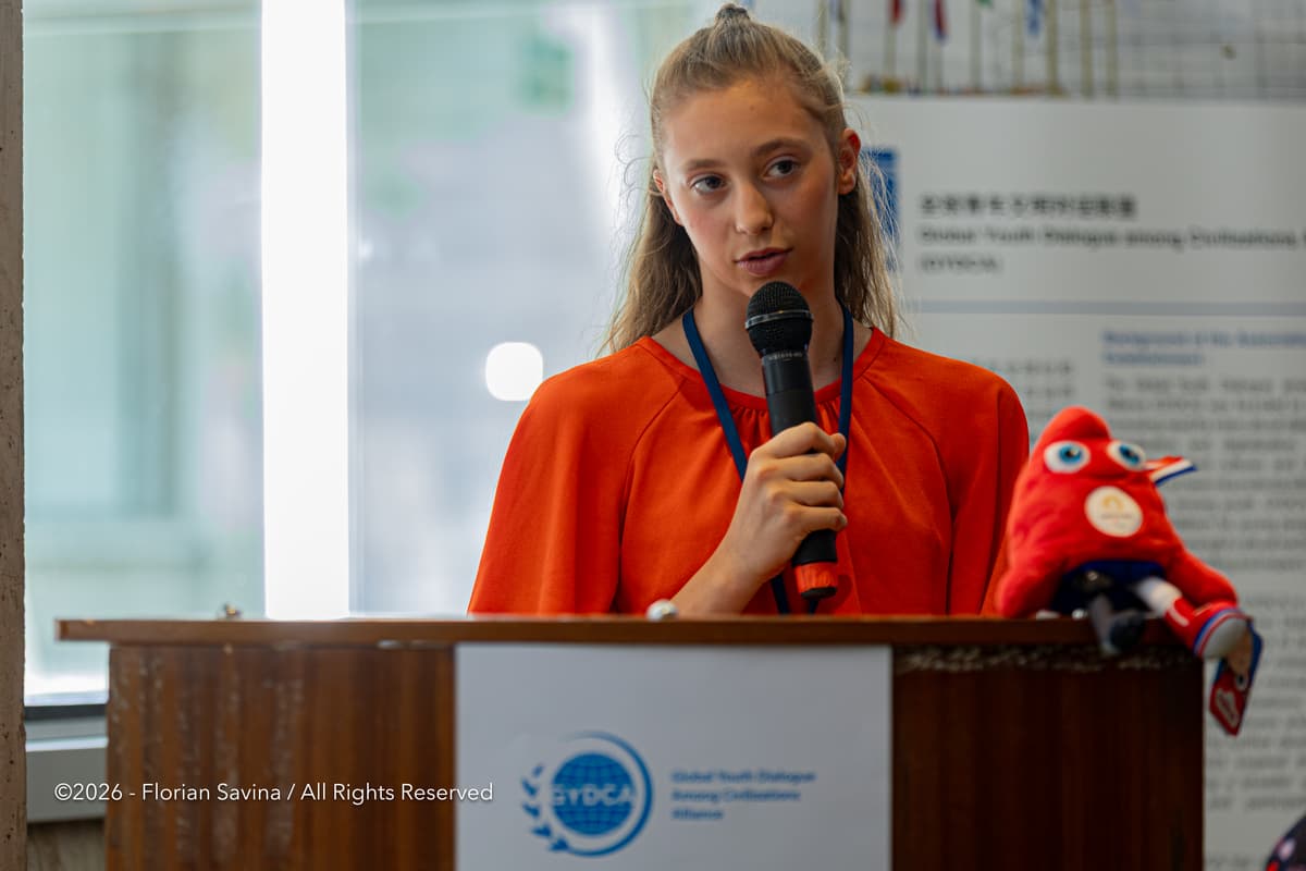 Yseult Zavagno speaking at the conference