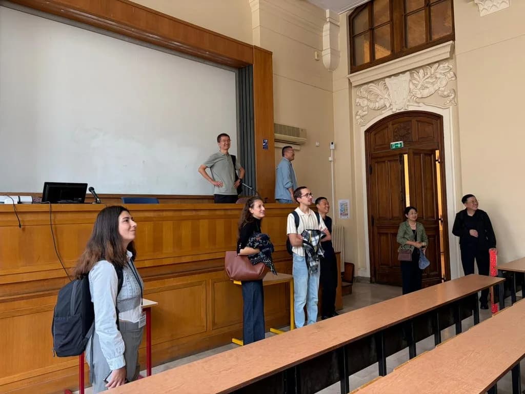 At the Sorbonne, GYDCA Welcomes a Delegation from the Beijing Youth Federation 1000106729