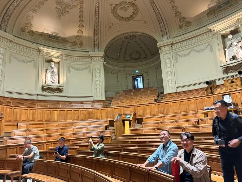 At the Sorbonne, GYDCA Welcomes a Delegation from the Beijing Youth Federation 1000106737